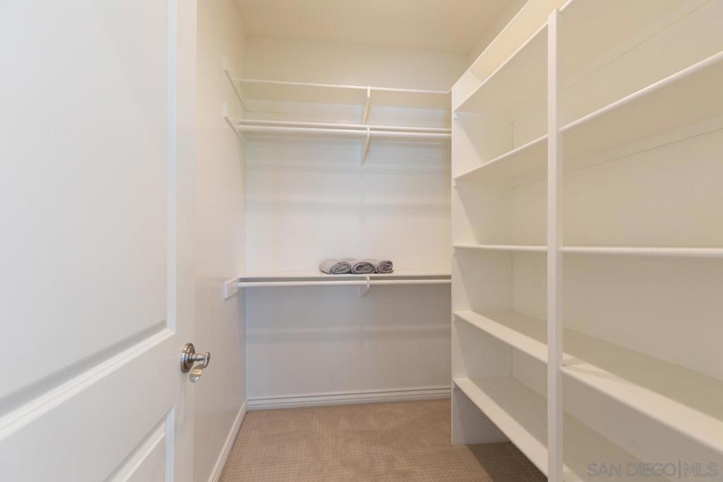 5075 Biltmore Street Property Photo 23