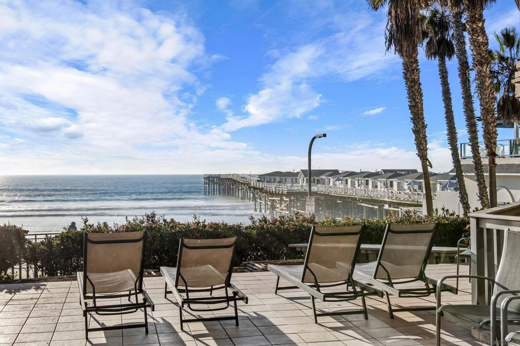 4465 Ocean Blvd 6 Property Photo 1