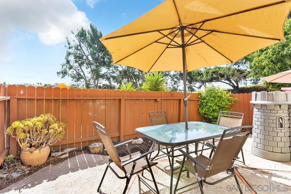 5875 Reo Ter C Property Photo 16