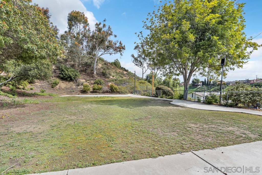 5875 Reo Ter C Property Photo 20