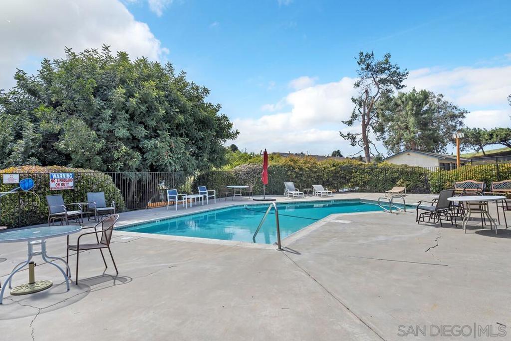 5875 Reo Ter C Property Photo 22