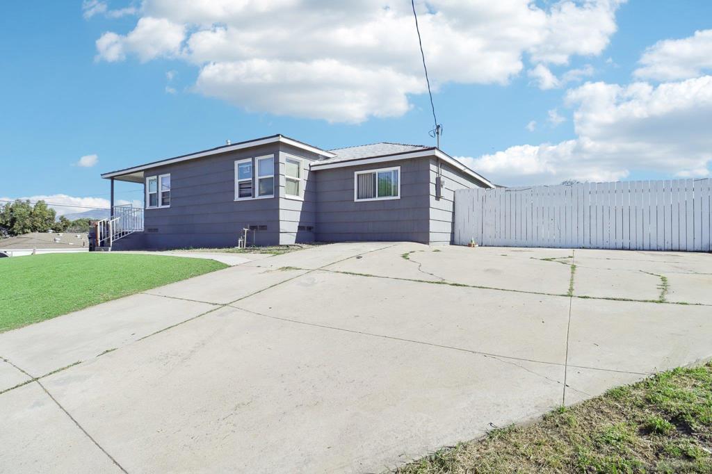 7905 Lansing Dr Property Photo 1