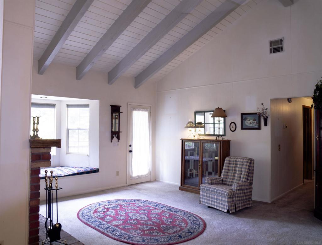 26582 Lake Forest Drive Property Photo 5