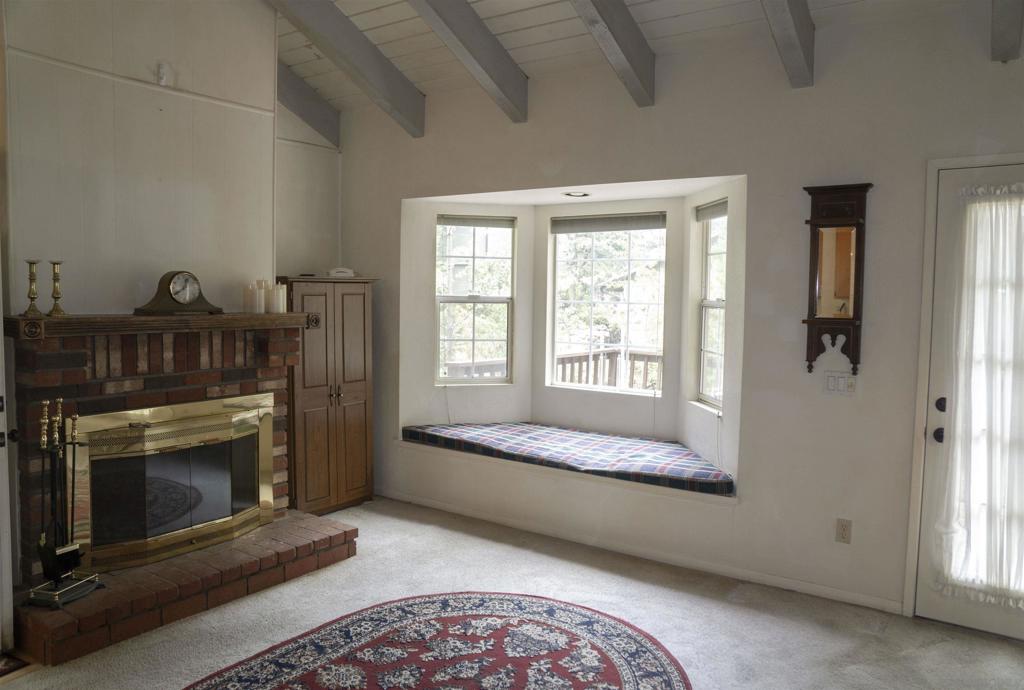 26582 Lake Forest Drive Property Photo 6