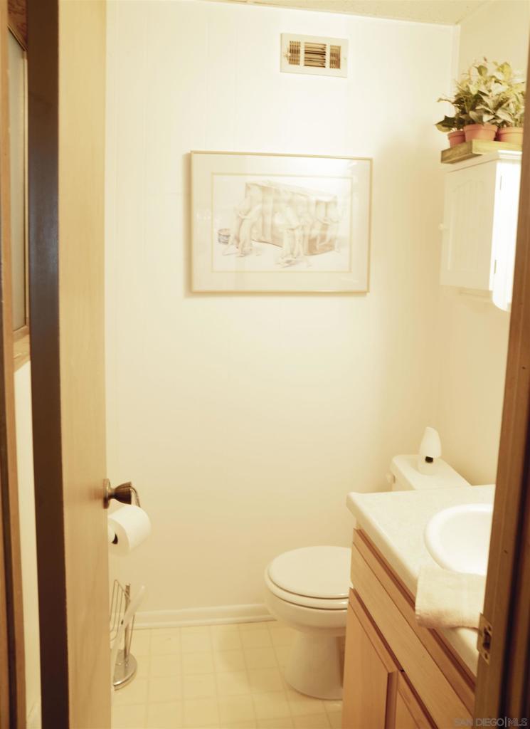 26582 Lake Forest Drive Property Photo 12