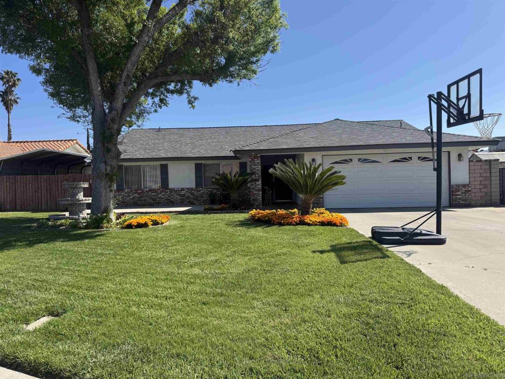 42383 Santiago Dr Property Photo
