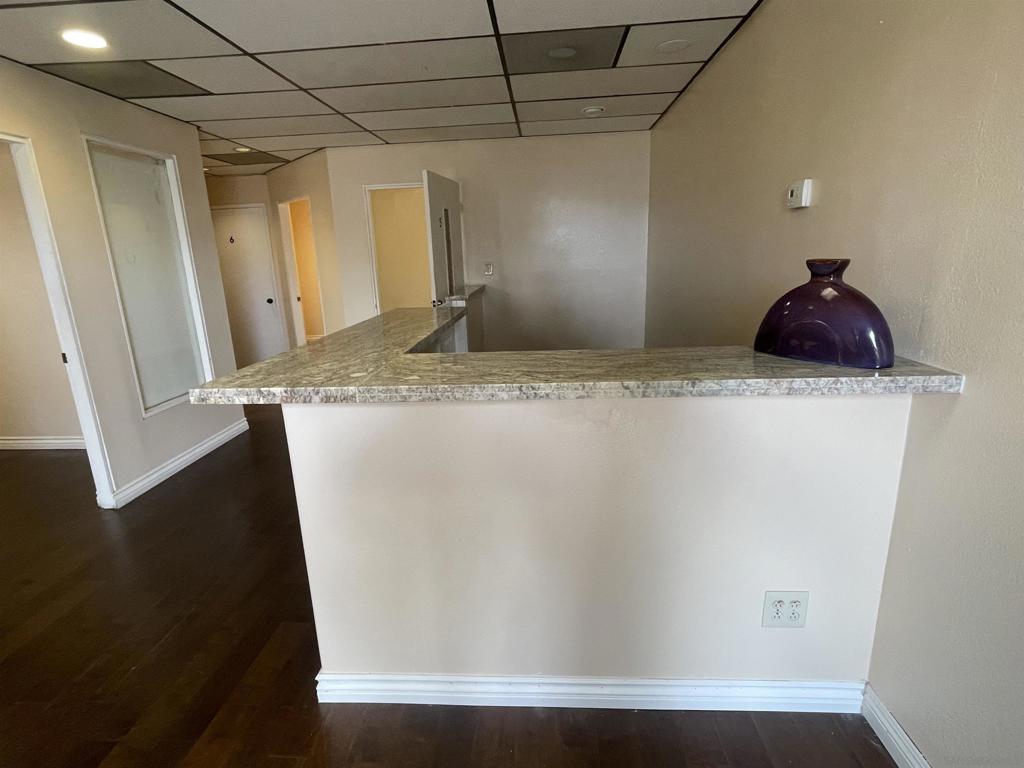 4550 Kearny Villa Dr Property Photo 4
