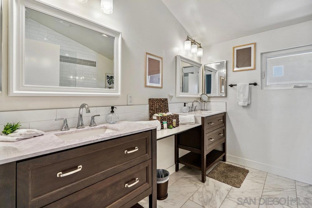 2324 Walmar Ln Property Photo 42