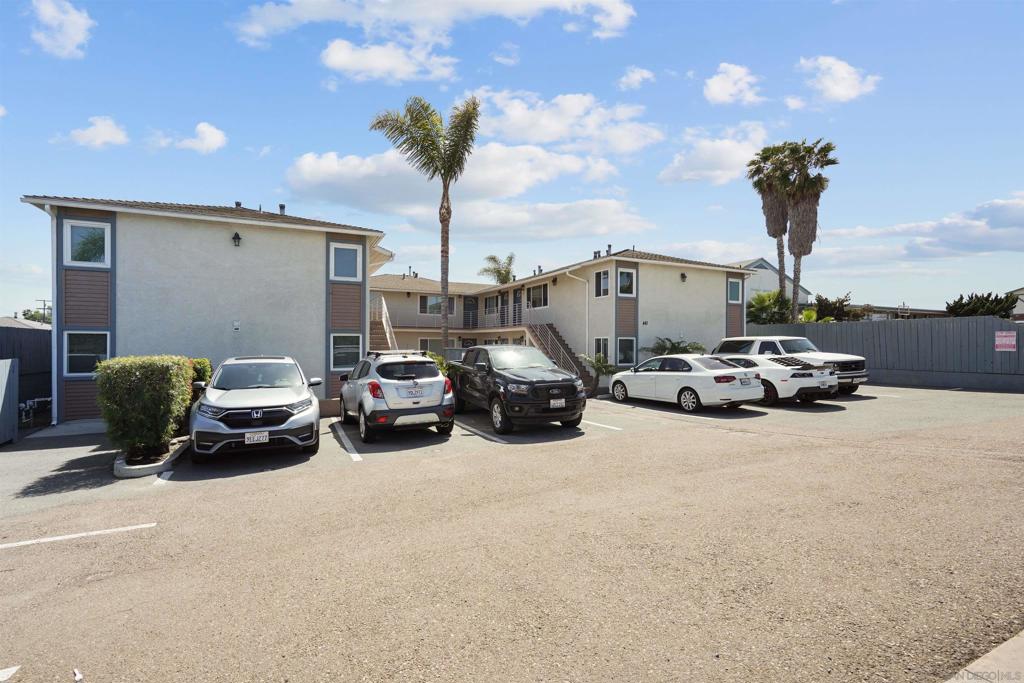 481 Palm Ave Property Photo 1