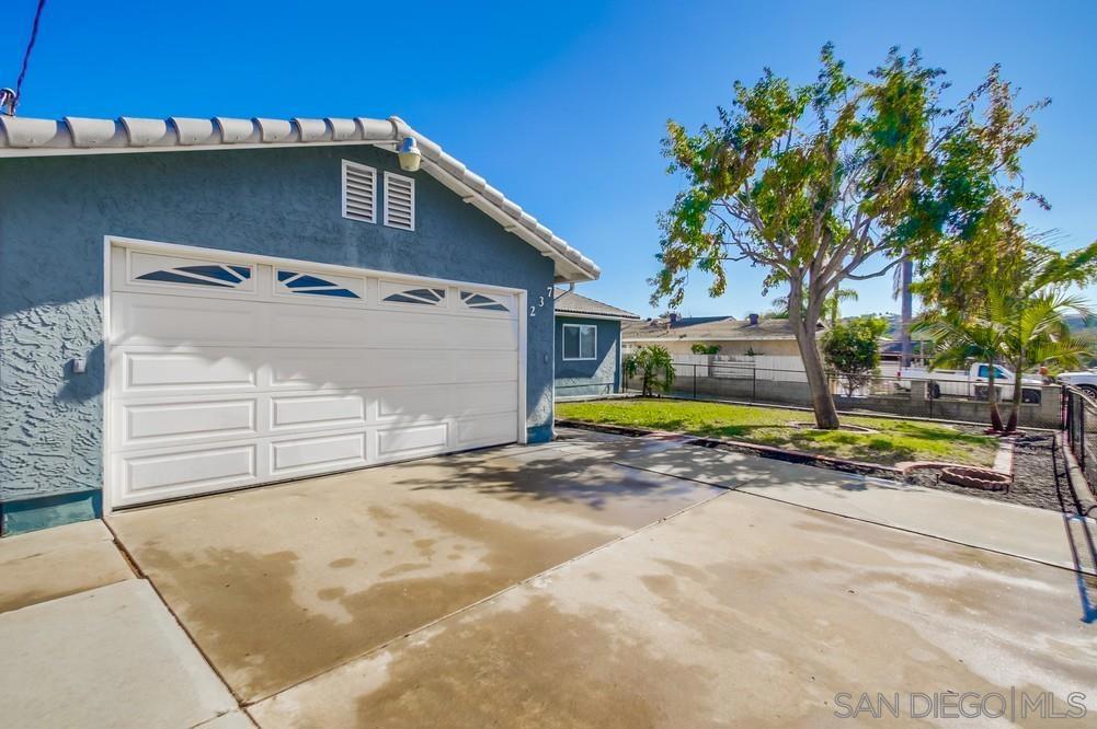237 Palm Ave Property Photo