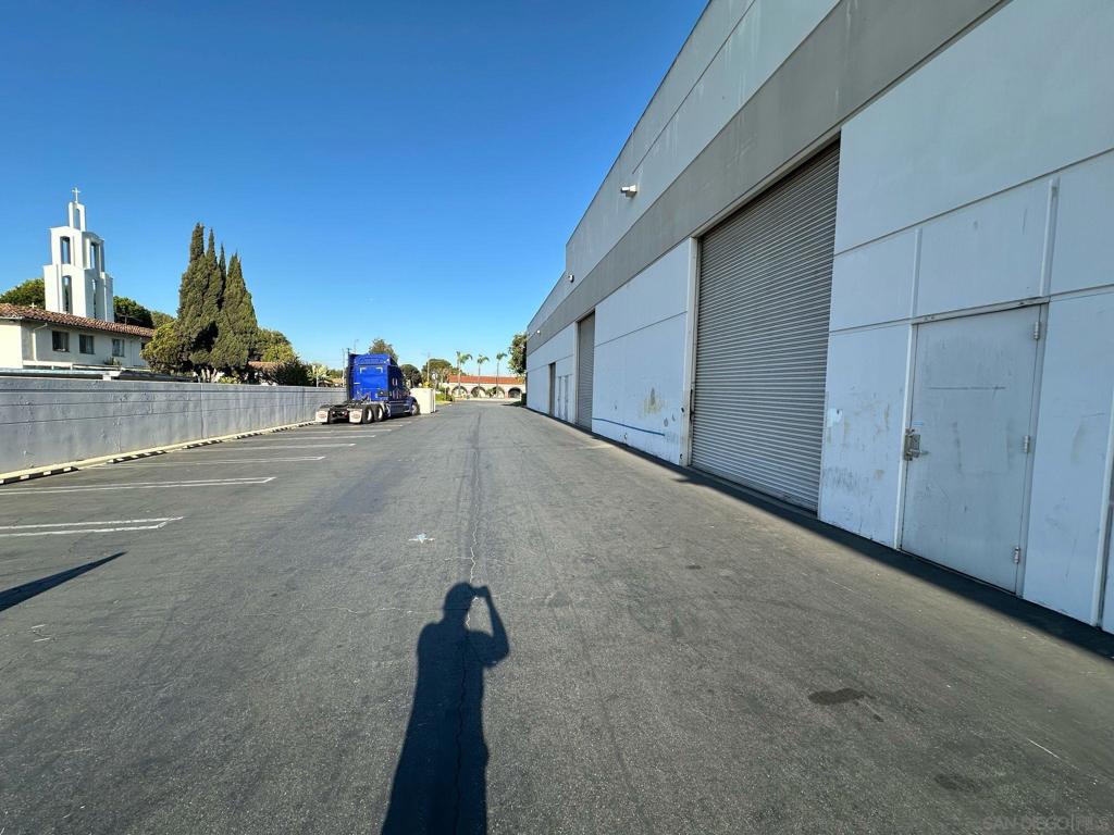 14905 Paramount #d Property Photo 9