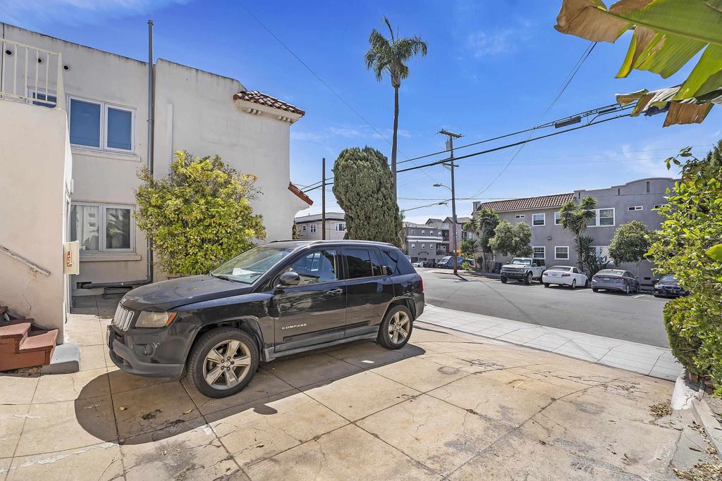 130 Ivy St Property Photo 15