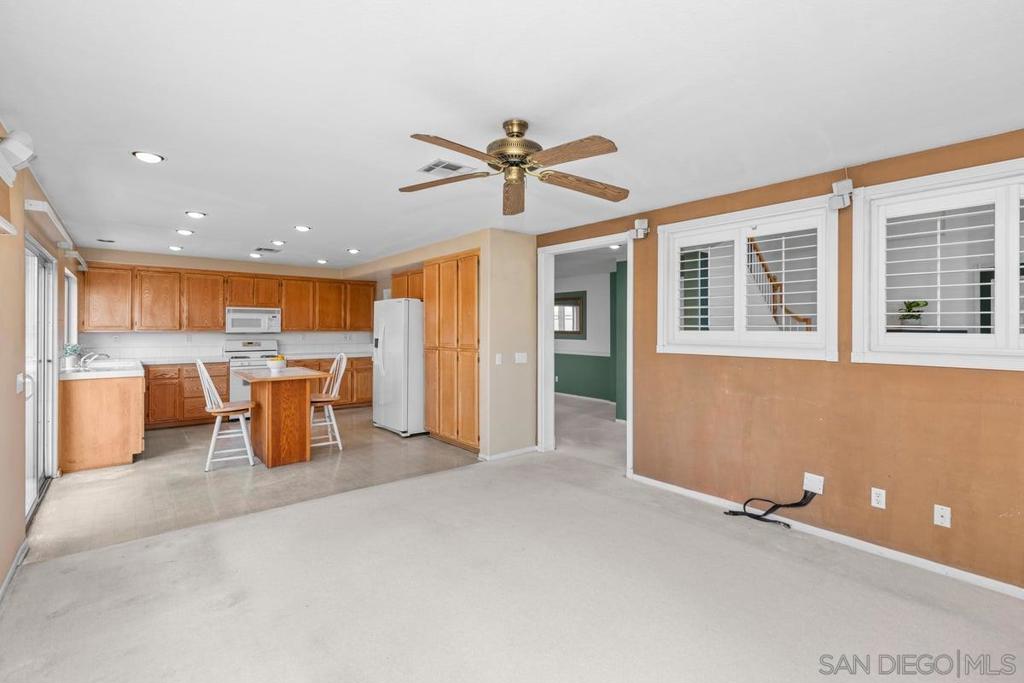 445 Primrose Way Property Photo 26