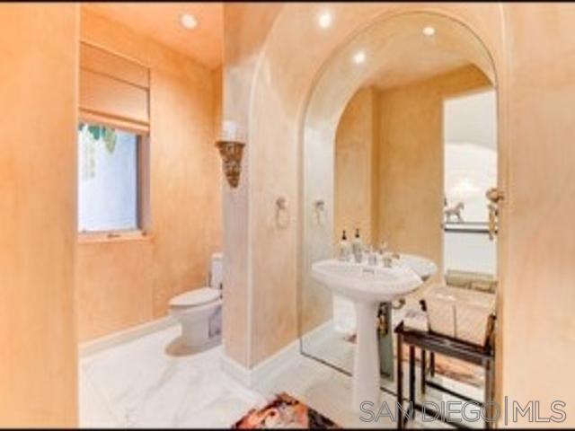 17381 Circa Oriente Property Photo 9