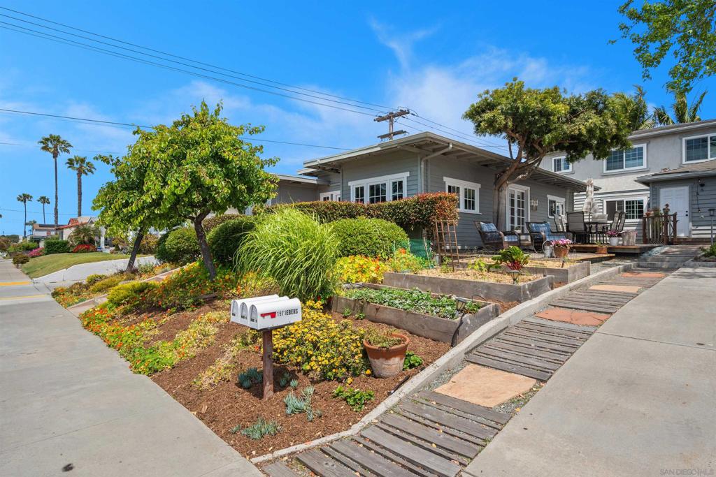 1971 Ebers Street Property Photo 3