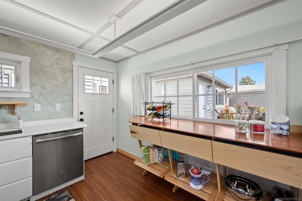 1971 Ebers Street Property Photo 17