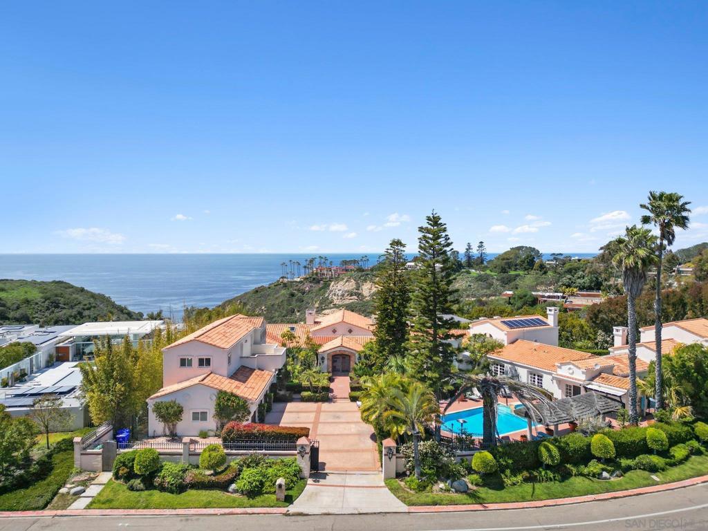9450 La Jolla Farms Road Property Photo