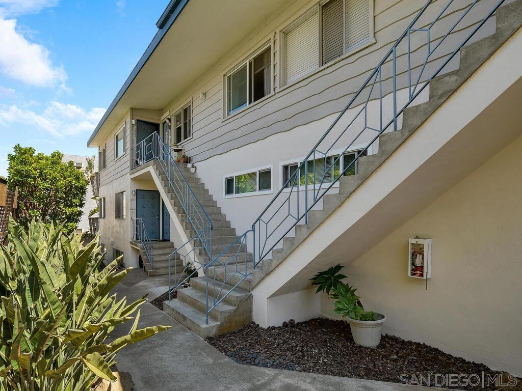 375 Rosecrans St Property Photo 2