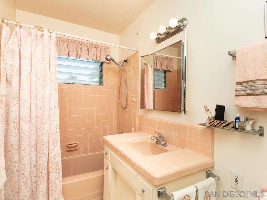 375 Rosecrans St Property Photo 19
