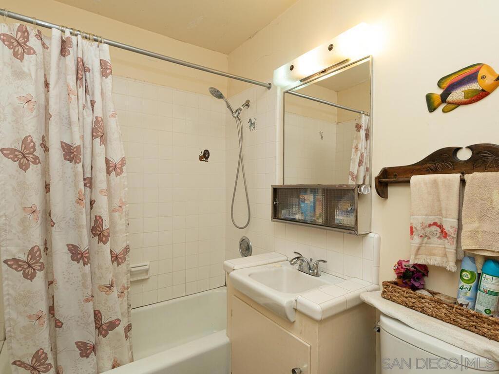 375 Rosecrans St Property Photo 24
