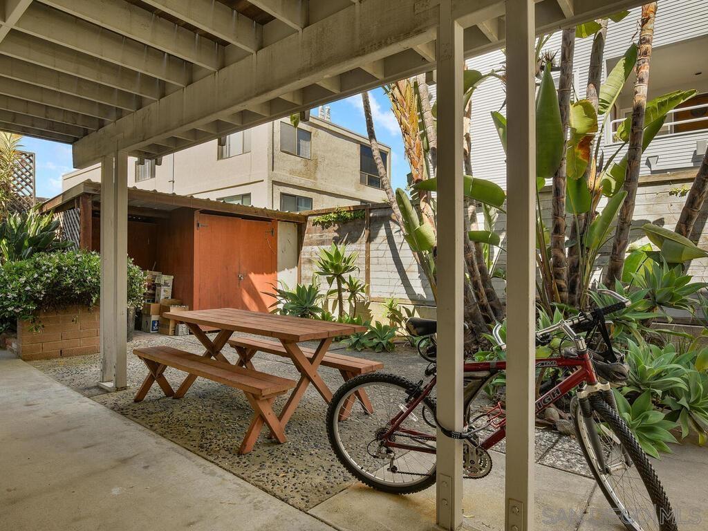 375 Rosecrans St Property Photo 26