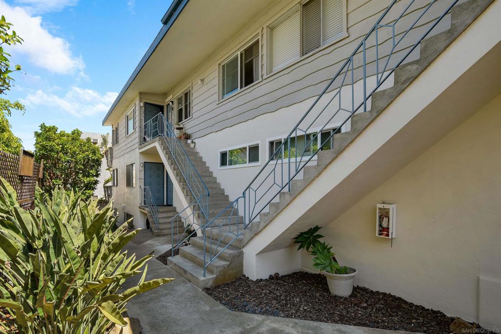 375 Rosecrans St Property Photo 34