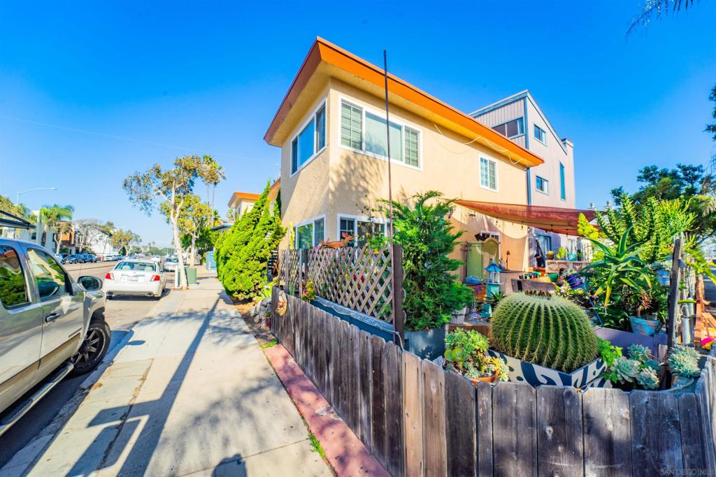 2931 Mission Blvd Property Photo 3