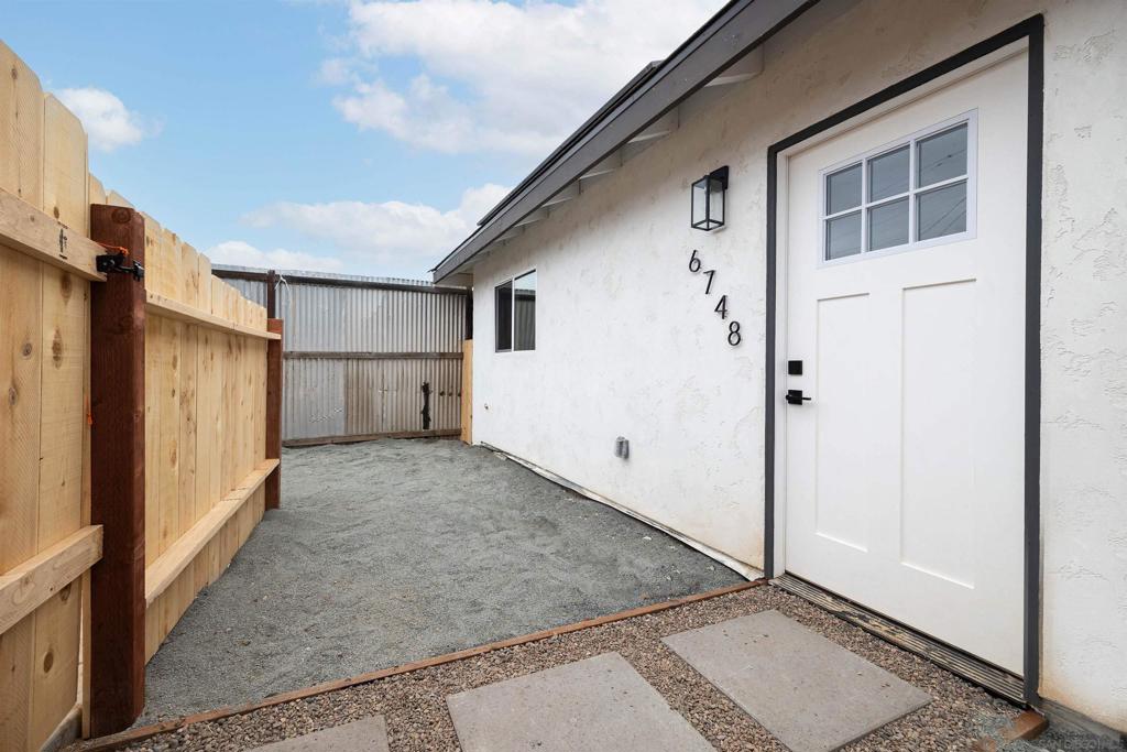 6744 N Elman Street Property Photo 34