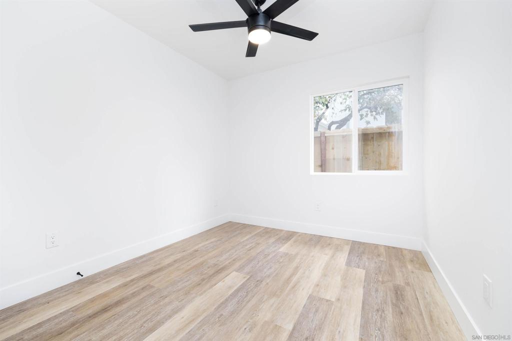 6744 N Elman Street Property Photo 44