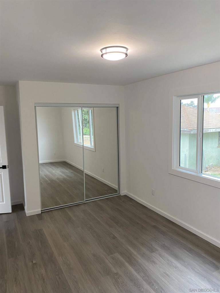 6744 N Elman Street Property Photo 57