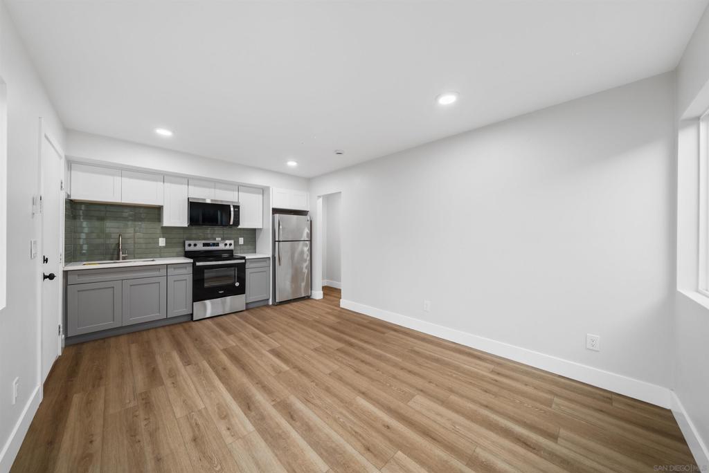 4022 42nd St Property Photo 11