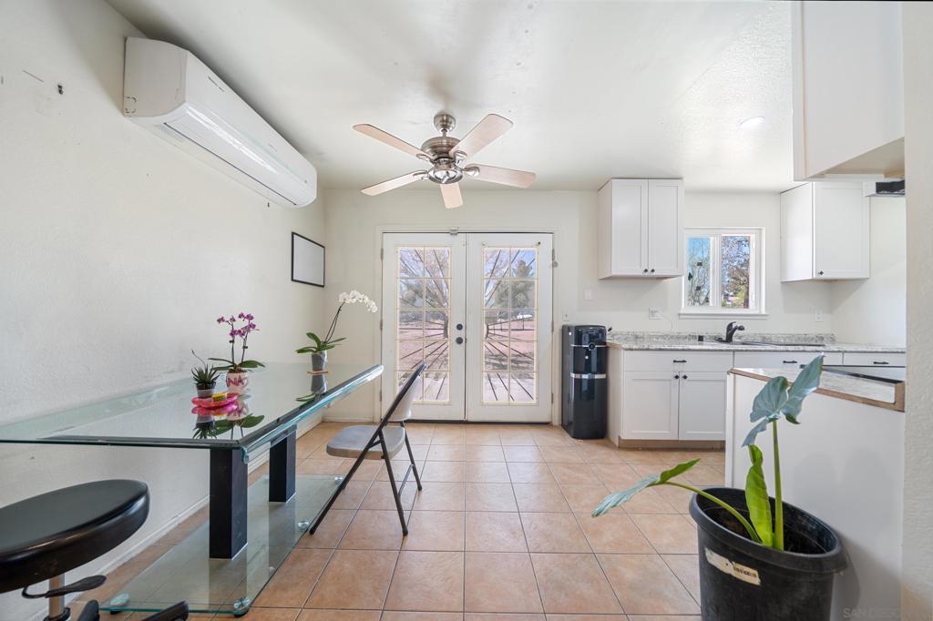18071 Sycamore St Property Photo 5