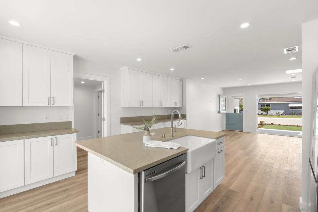 291 Ebony Avenue Property Photo 15