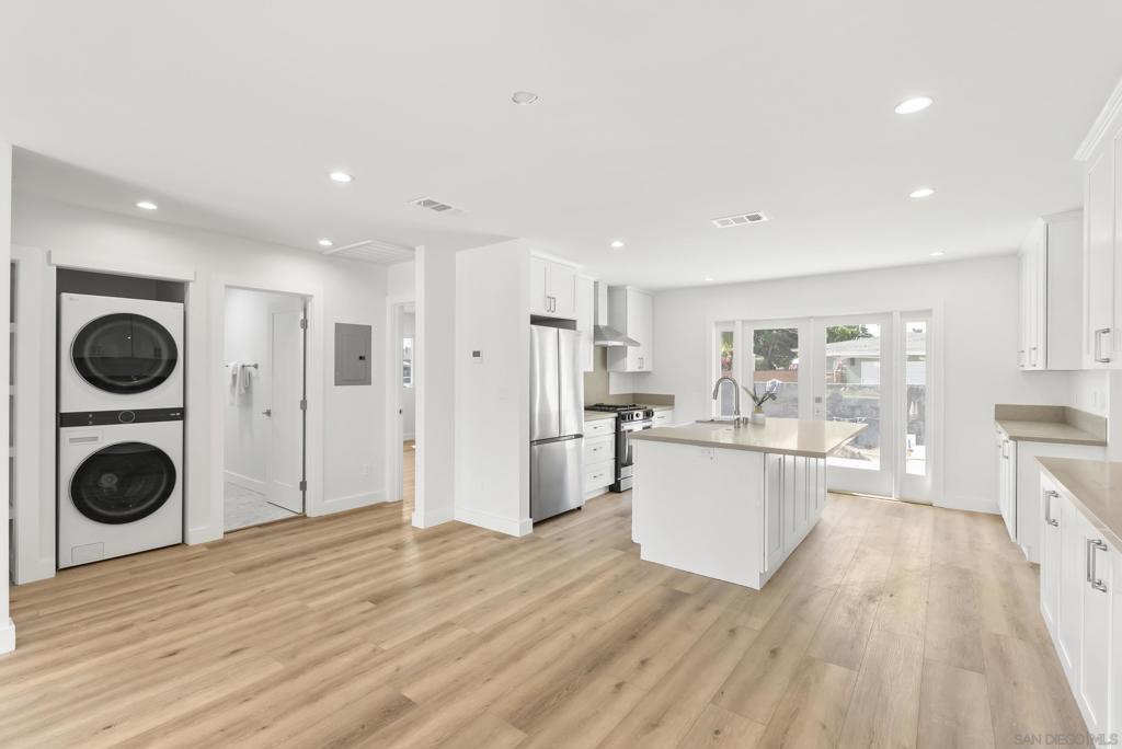 291 Ebony Avenue Property Photo 19