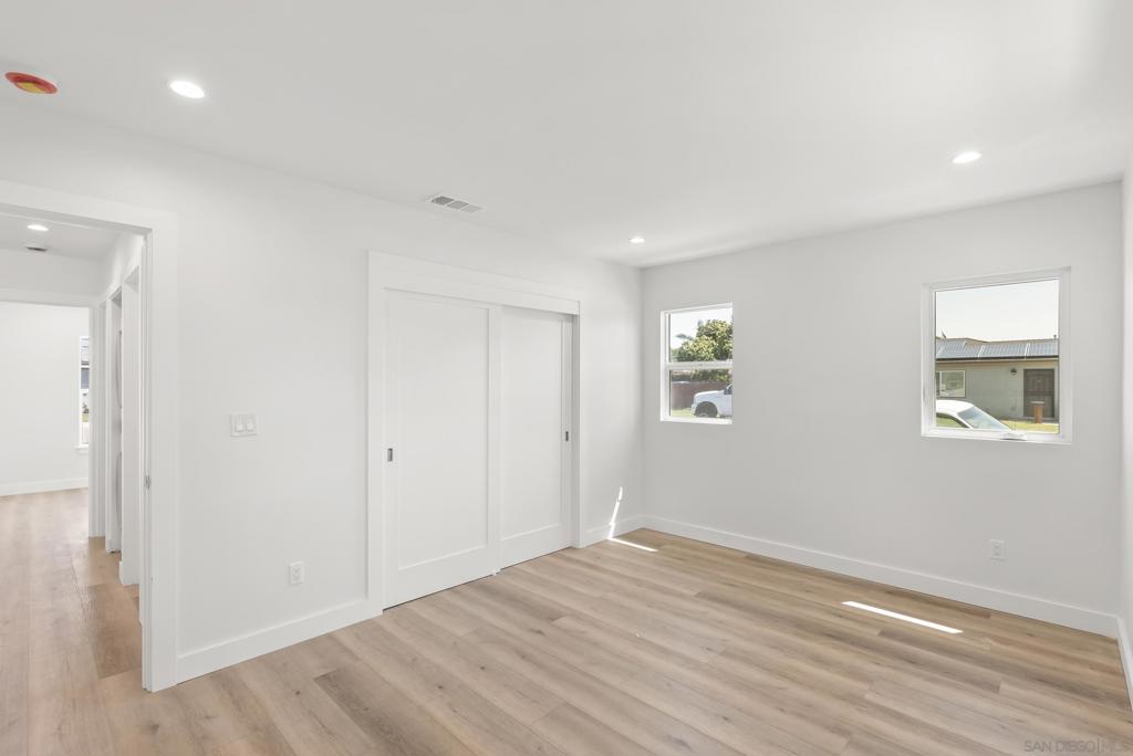 291 Ebony Avenue Property Photo 39