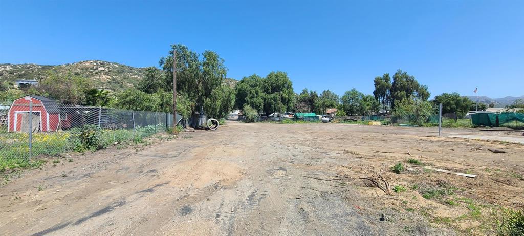 11457 El Nopal Property Photo 9