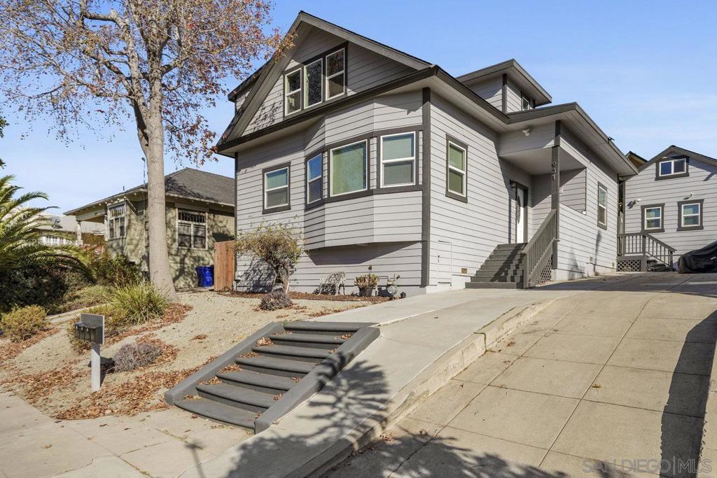 931 21st Property Photo 3