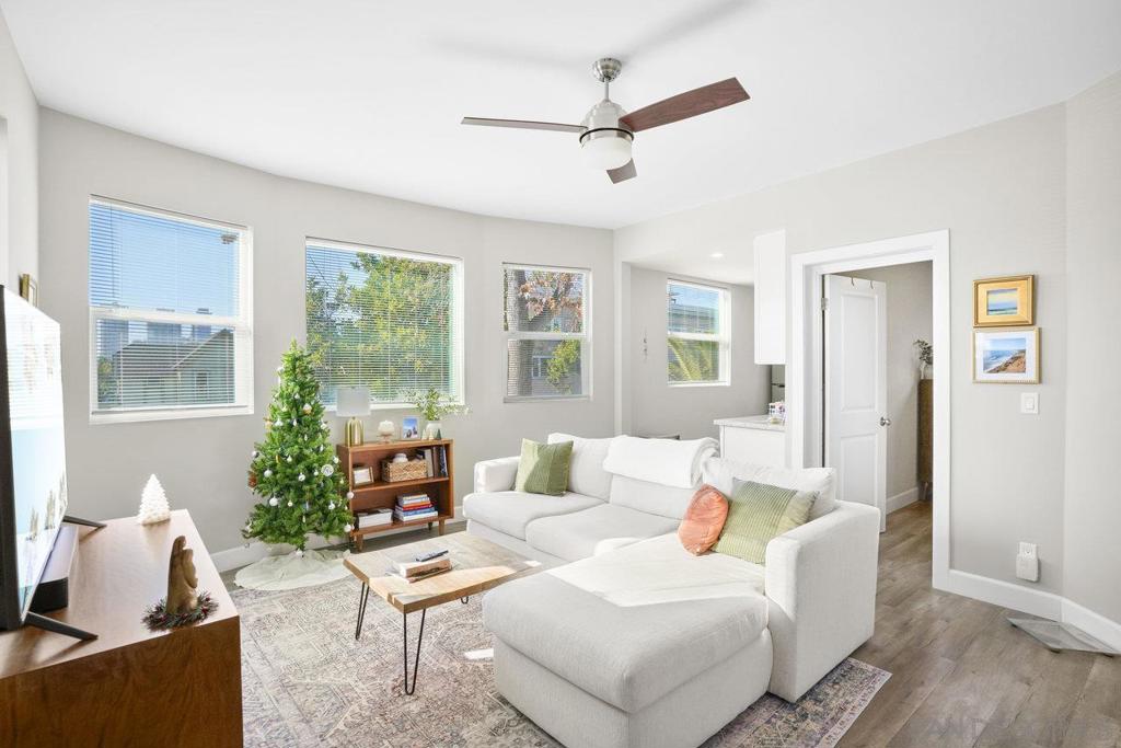 931 21st Property Photo 14