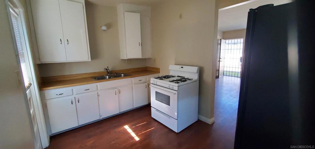 234 248 Date Street Property Photo 18