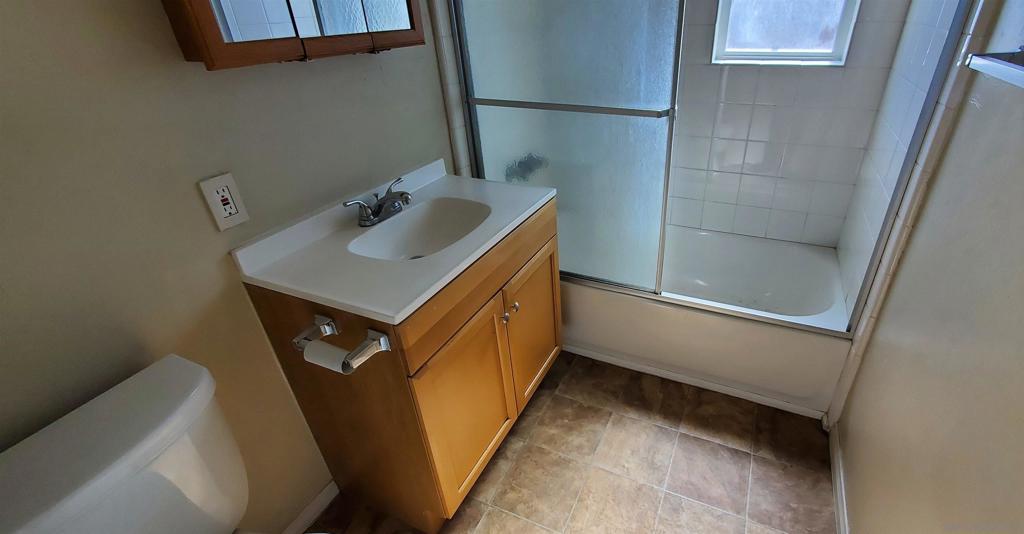 234 248 Date Street Property Photo 20