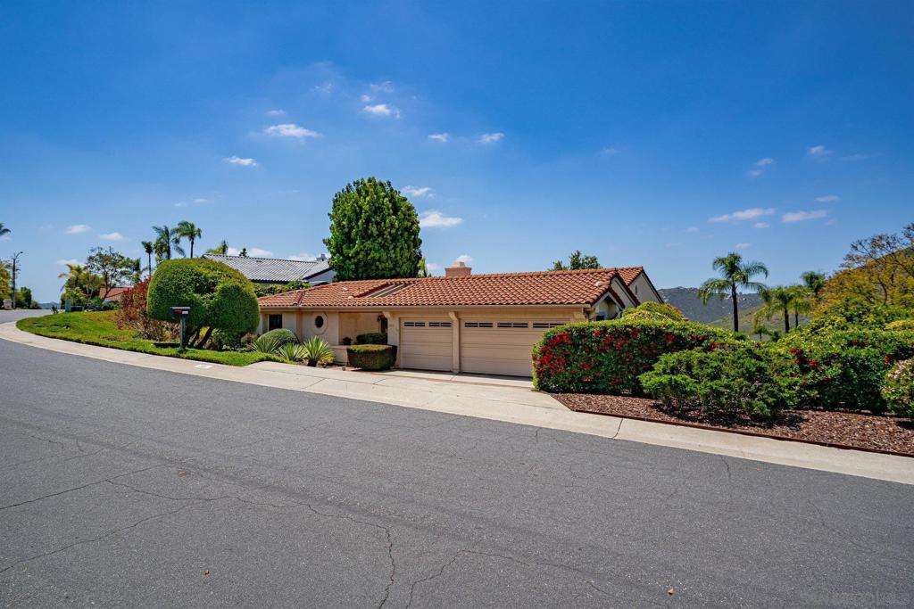 3611 Lago Sereno Property Photo 1