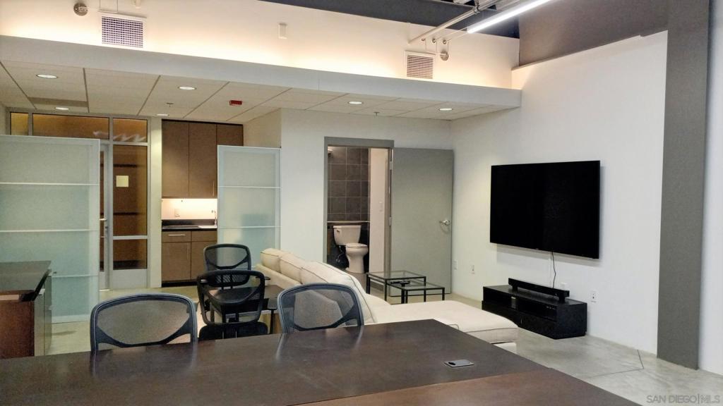 406 9th Avenue Suite 207 Property Photo 20