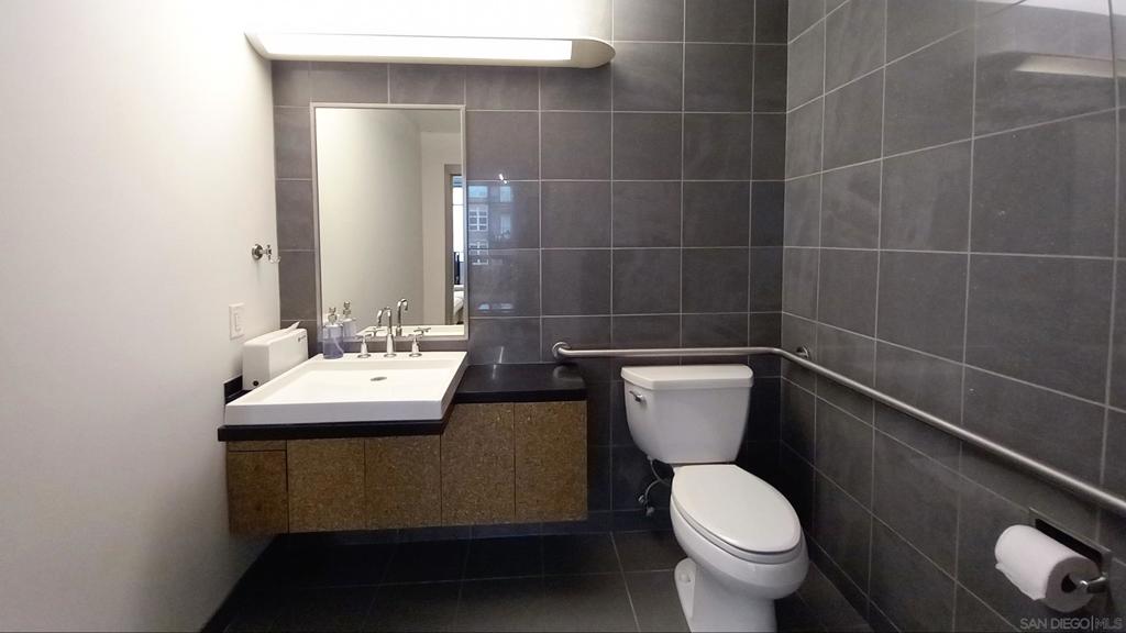 406 9th Avenue Suite 207 Property Photo 21