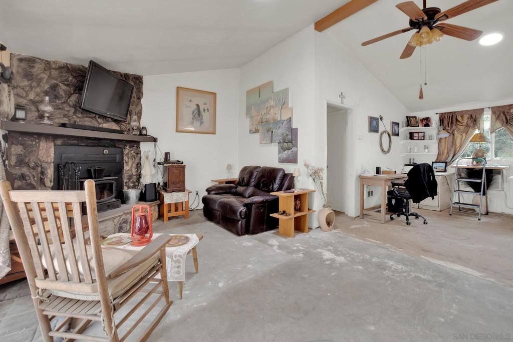 4006 Echo Dr Property Photo 4