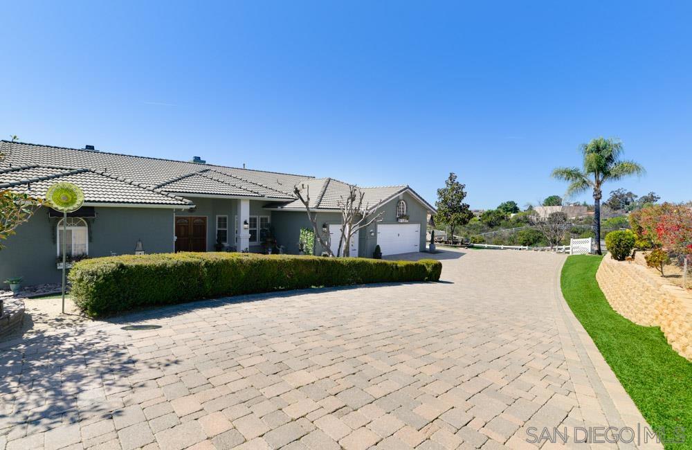 756 Hale Drive Property Photo