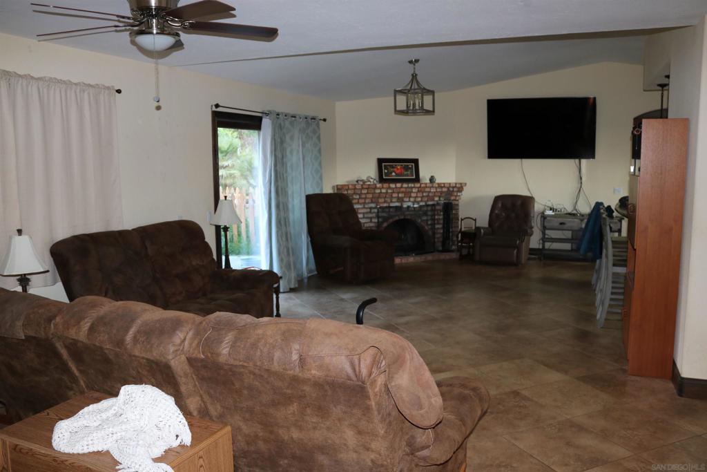 38083 De Luz Rd Property Photo 7