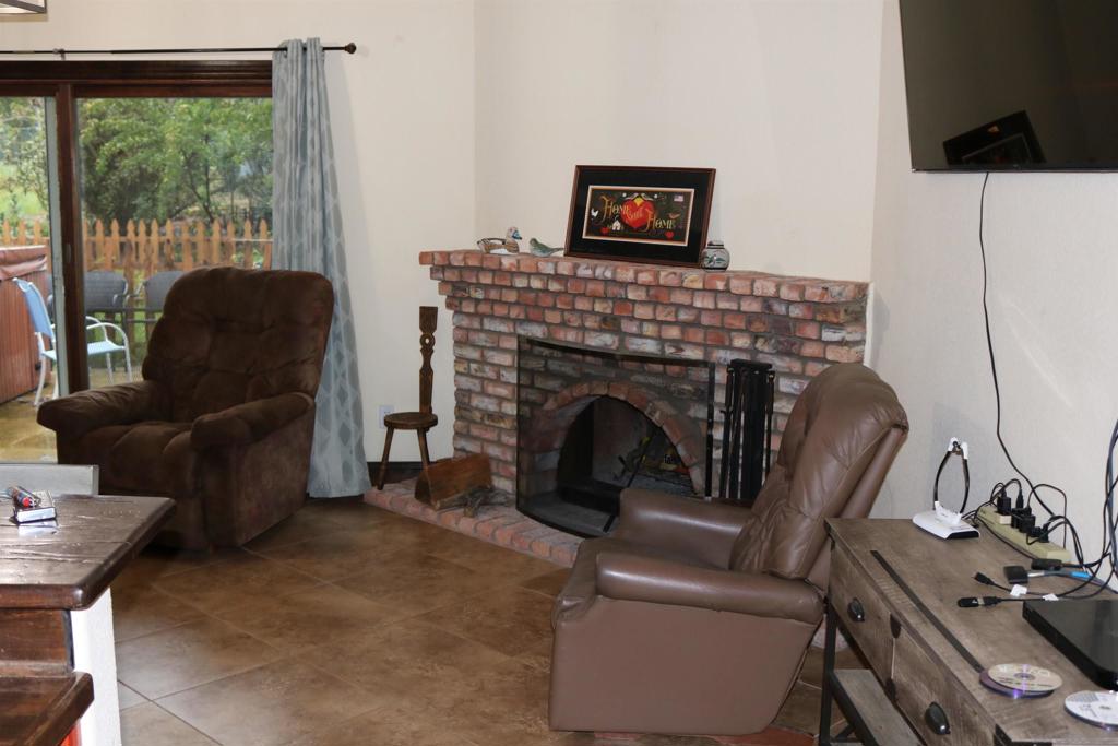 38083 De Luz Rd Property Photo 8