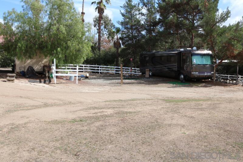 38083 De Luz Rd Property Photo 22