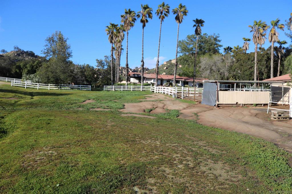 38083 De Luz Rd Property Photo 31