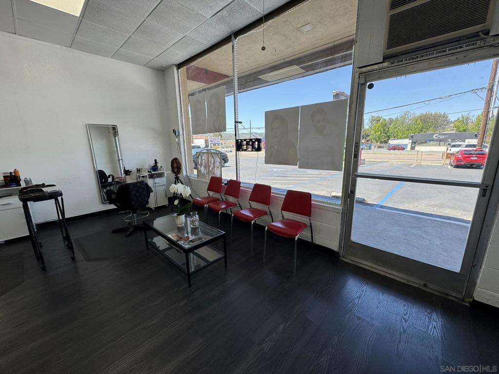 12243 Woodside Ave Property Photo 4